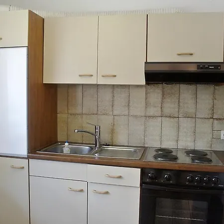 アパート Haus Stratton